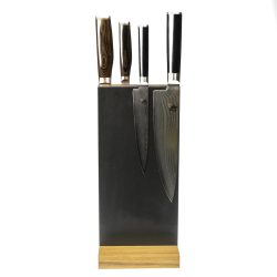 Knivblok med sort linoleum i eg fra Rune-Jakobsen design. Flere størrelser