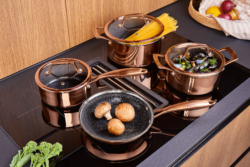 Hâws Santo Gryder/Kasserolle inkl. låg i Hybrid coating Rose Gold - Flere størrelser