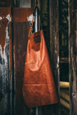 Laguiole By Hâws Buffalo Apron Full Grain - Cognac